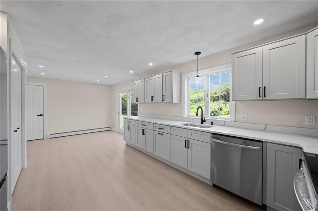 Single Family Residence at 45 Pleasant View Drive, Hopkinton, photo 12 of 27