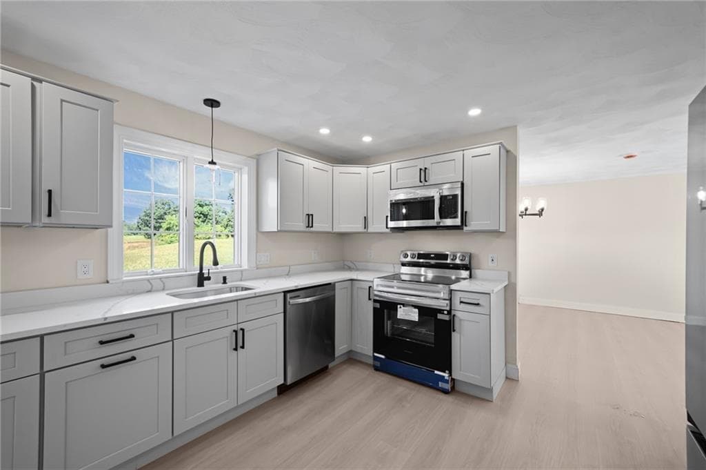 Single Family Residence at 45 Pleasant View Drive, Hopkinton, photo 10 of 27