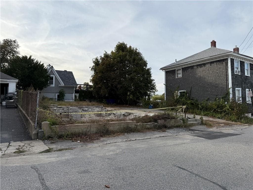 33 Epworth Avenue
