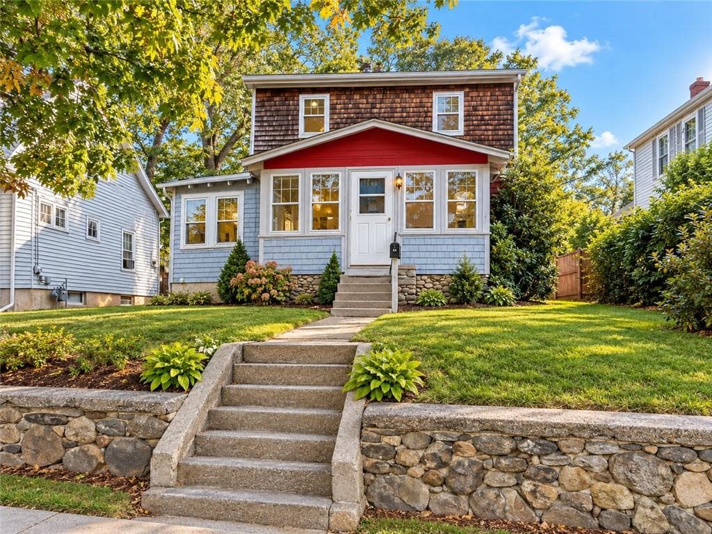 24 Vintner Avenue