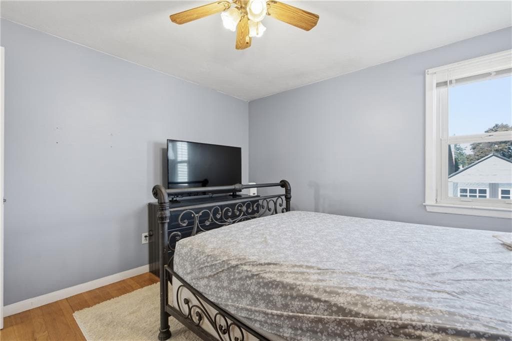Single Family Residence at 74 Messina Street, Providence, photo 12 of 31