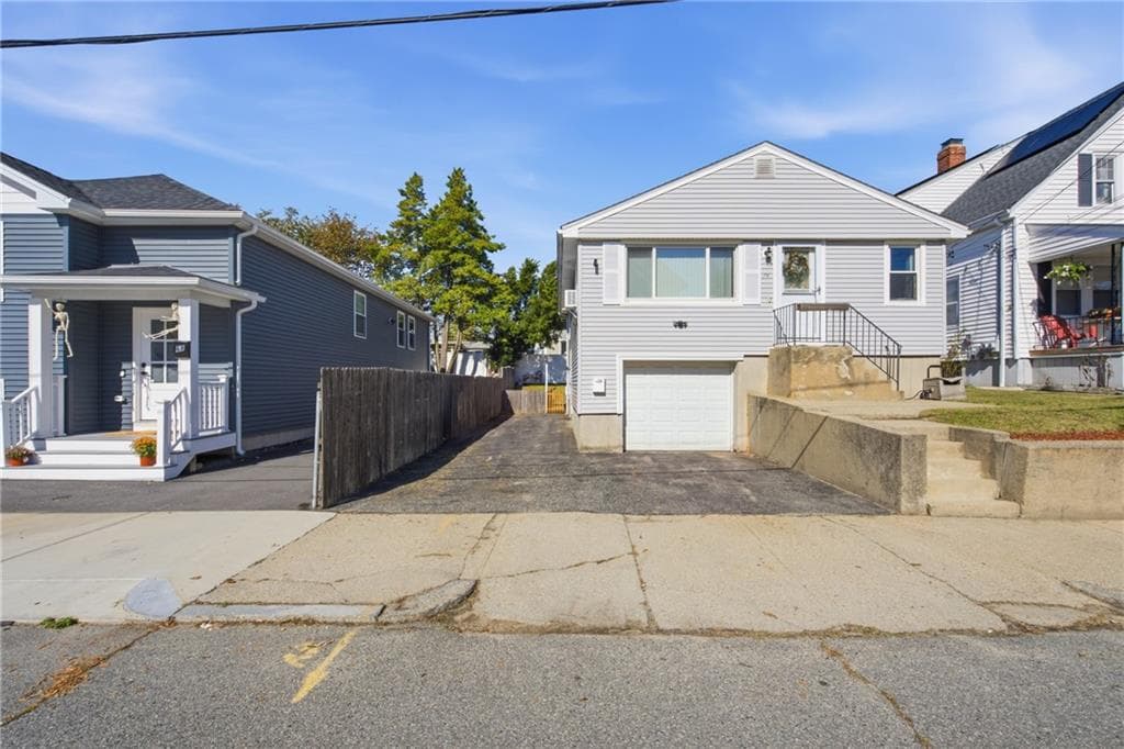 Single Family Residence at 74 Messina Street, Providence, photo 3 of 31