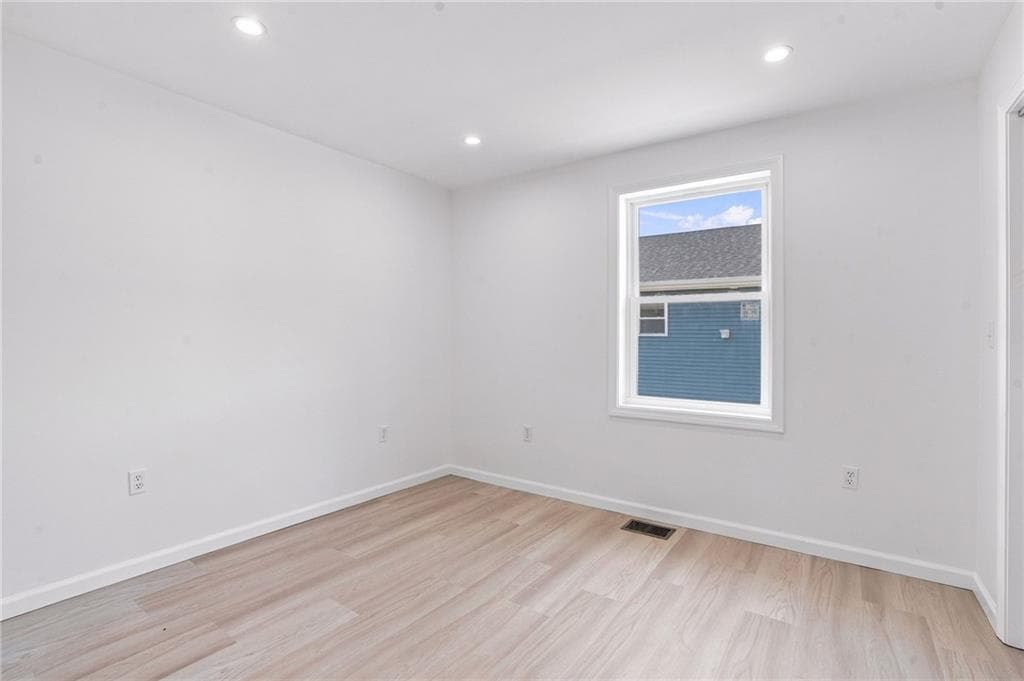 Single Family Residence at 209 Lincoln Street, Woonsocket, photo 9 of 26