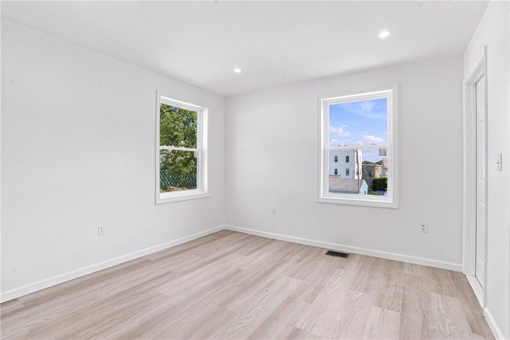 Single Family Residence at 209 Lincoln Street, Woonsocket, photo 14 of 26