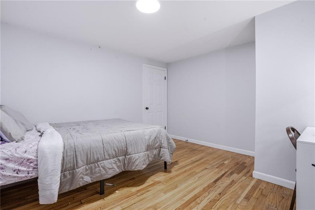 Single Family Residence at 5 Packard Avenue, Warwick, photo 17 of 36