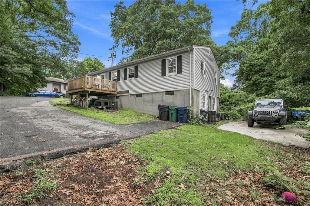 Single Family Residence at 5 Packard Avenue, Warwick, photo 33 of 36