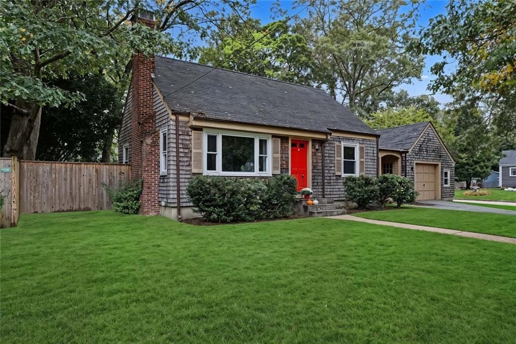 Single Family Residence at 18 Pine Cone Drive, Barrington, photo 2 of 35