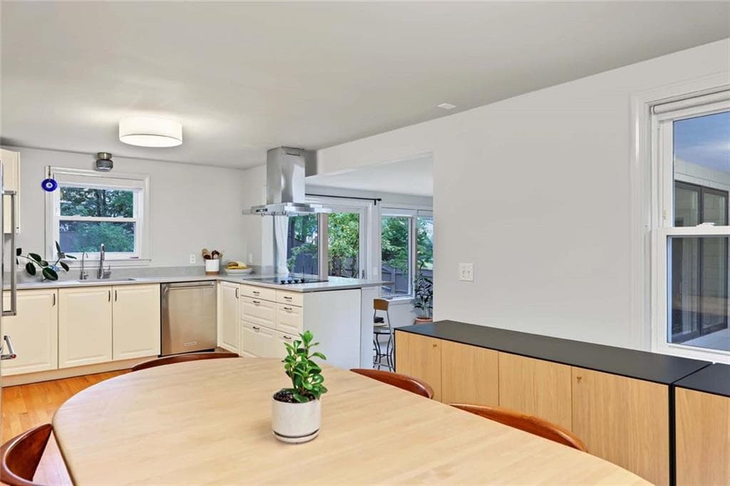 Single Family Residence at 18 Pine Cone Drive, Barrington, photo 13 of 35