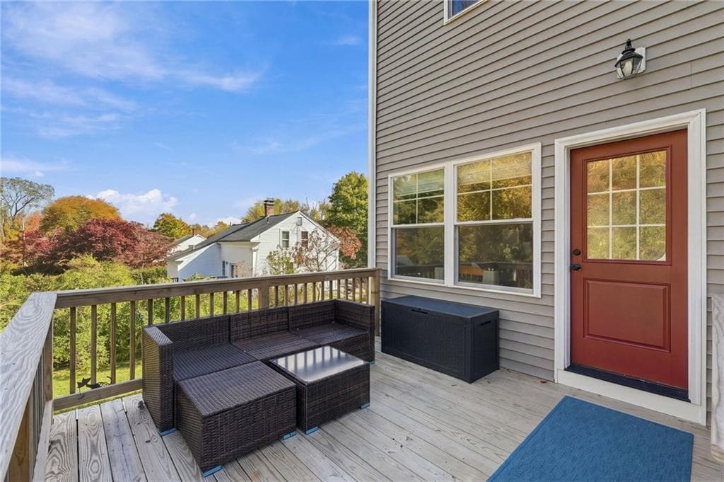 Single Family Residence at 8 Wincheck Pond Road, Hopkinton, photo 43 of 49