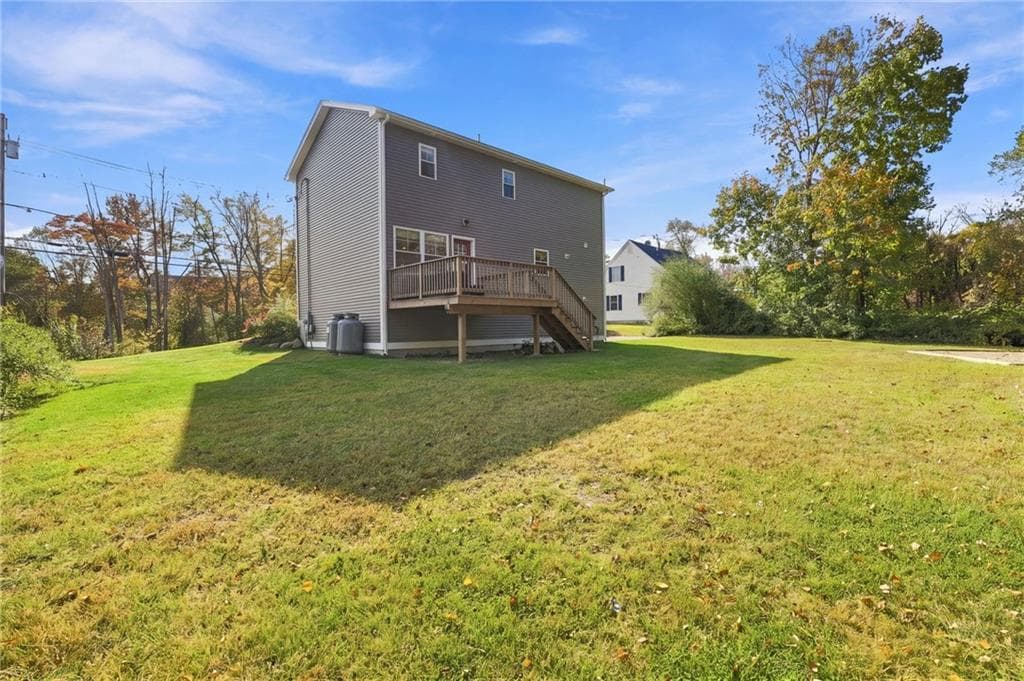 Single Family Residence at 8 Wincheck Pond Road, Hopkinton, photo 45 of 49