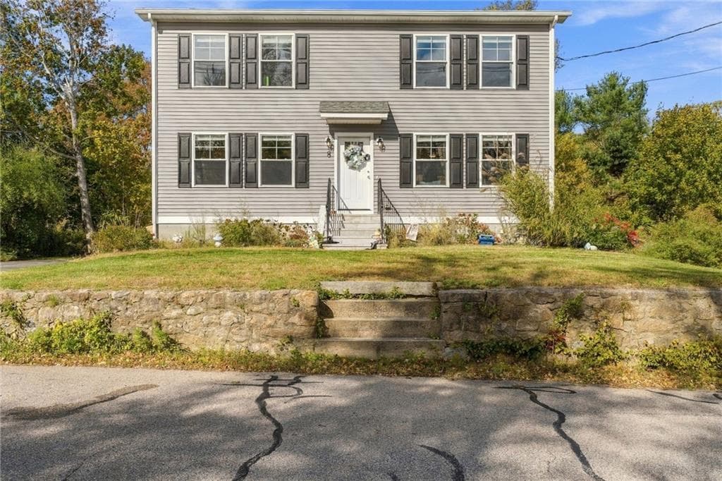 Single Family Residence at 8 Wincheck Pond Road, Hopkinton, photo 40 of 49