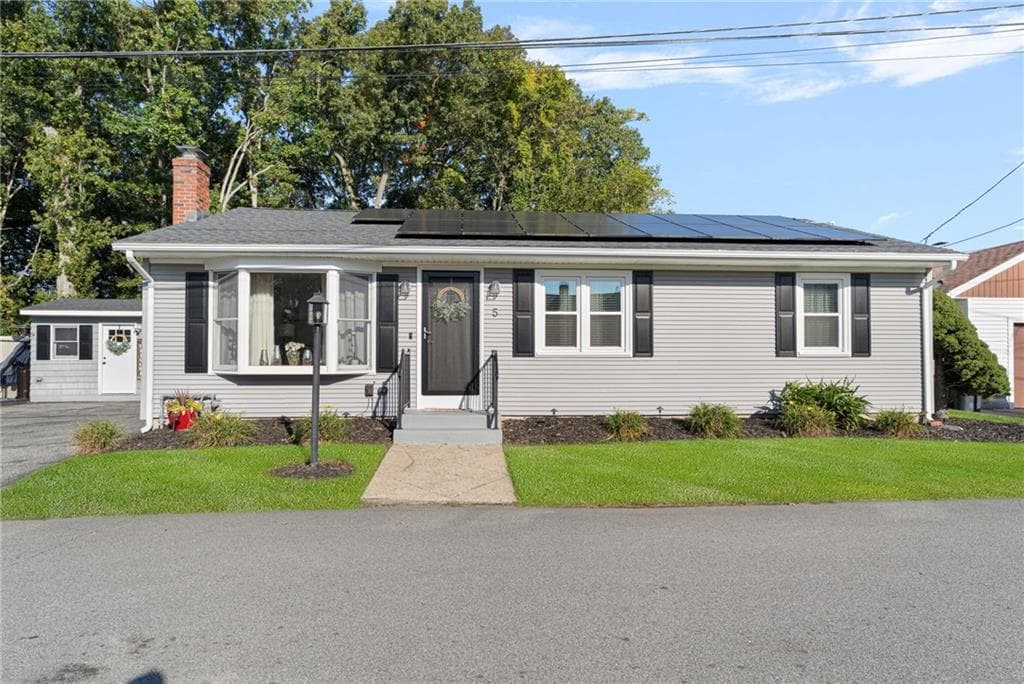 5 Gompers Street