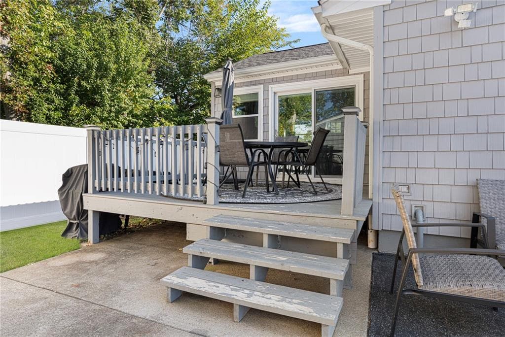 Single Family Residence at 5 Gompers Street, North Providence, photo 33 of 41