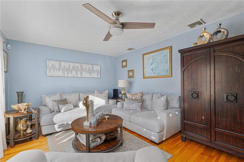 Single Family Residence at 5 Gompers Street, North Providence, photo 4 of 41