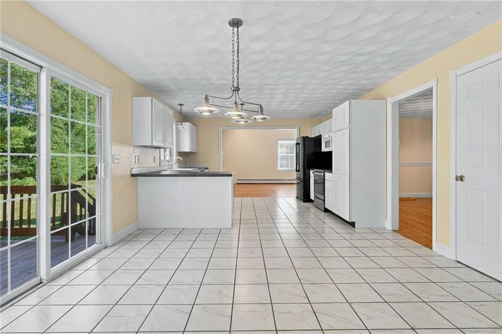 Single Family Residence at 46 A Victory Highway, West Greenwich, photo 5 of 46