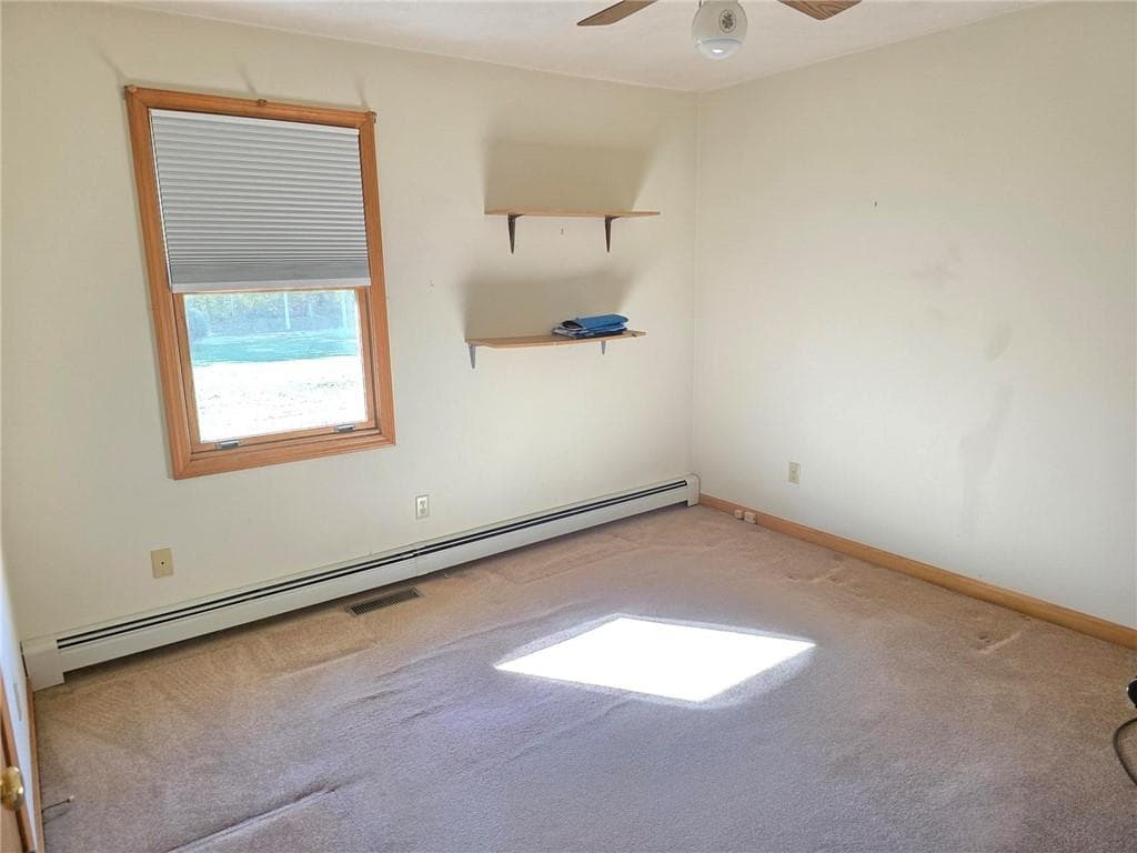 Single Family Residence at 9 Courtney Lane, Hopkinton, photo 16 of 26