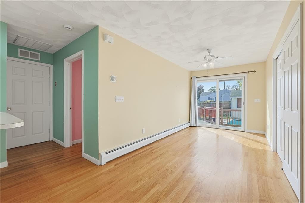 Single Family Residence at 168 Vineyard Road, Warwick, photo 30 of 47