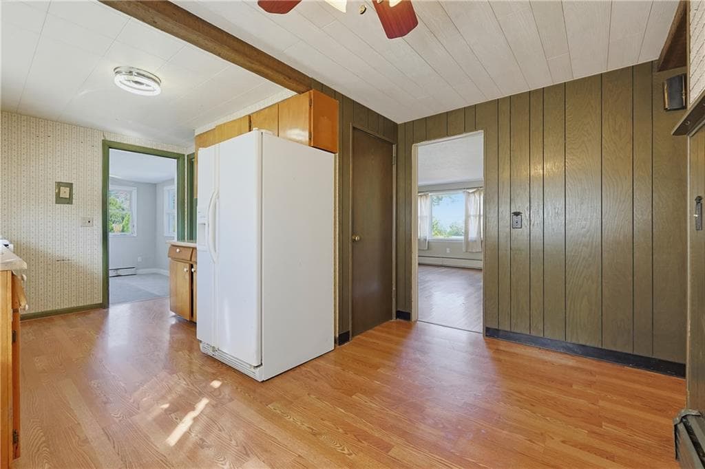 Single Family Residence at 168 Vineyard Road, Warwick, photo 11 of 47