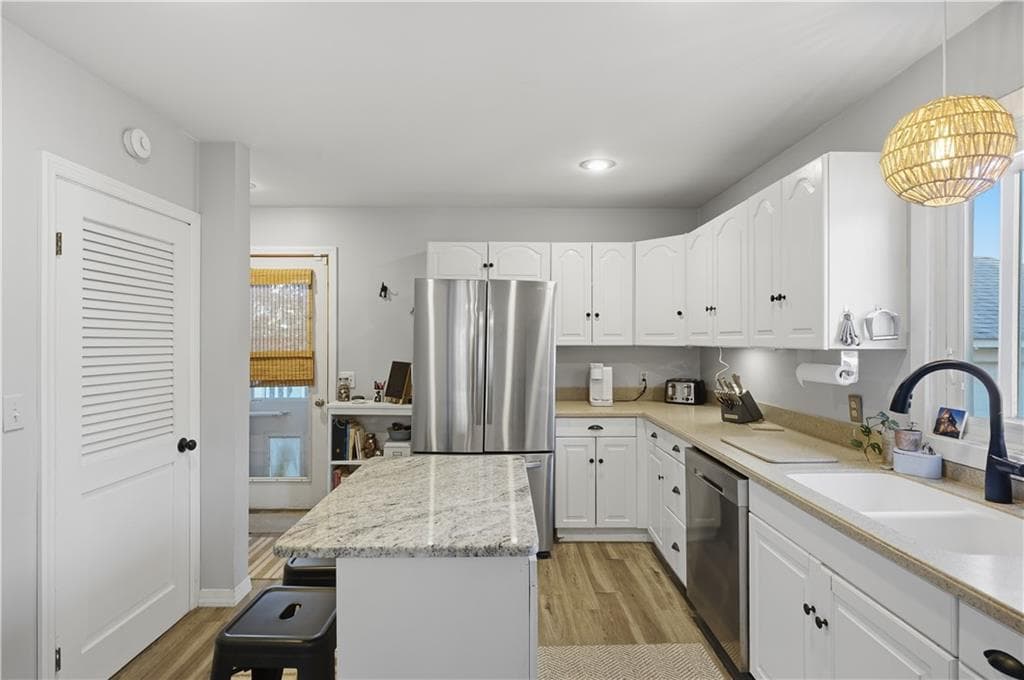 Single Family Residence at 26 Sunset Drive, Barrington, photo 19 of 36
