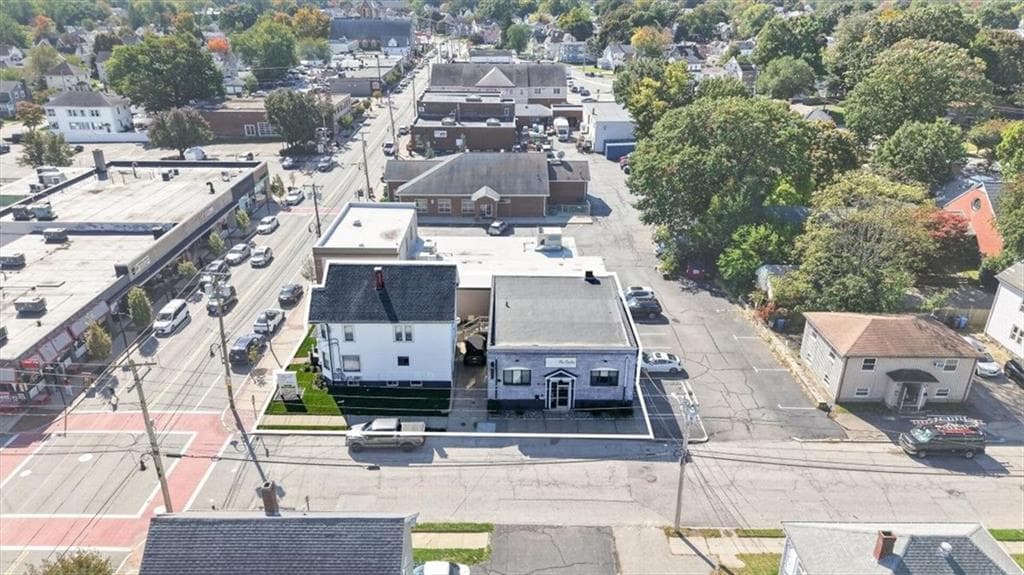 Multi Family at 41 Rolfe Square, Cranston, photo 3 of 48
