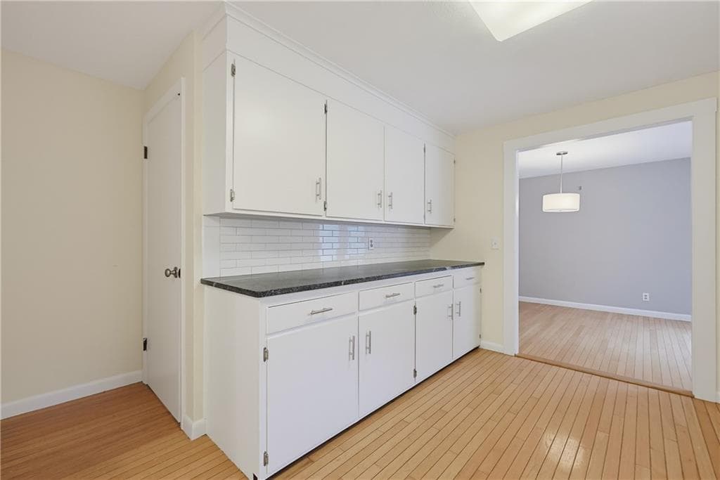 Single Family Residence at 161 Rounds Avenue, East Providence, photo 12 of 44