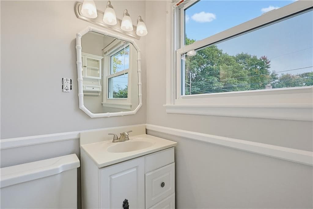 Single Family Residence at 161 Rounds Avenue, East Providence, photo 24 of 44