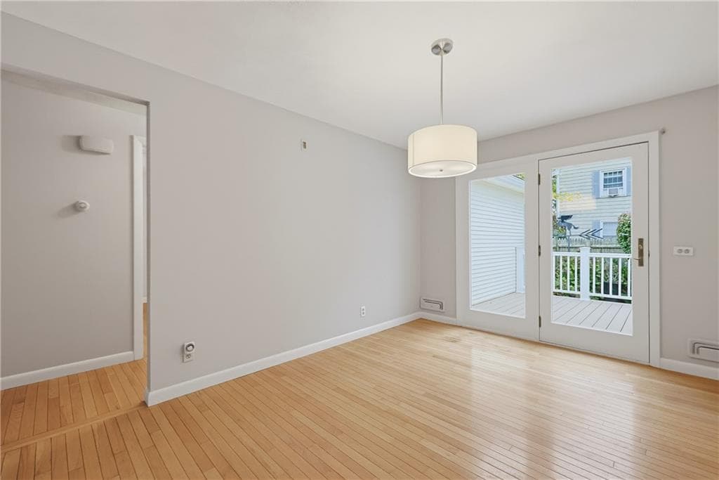 Single Family Residence at 161 Rounds Avenue, East Providence, photo 18 of 44