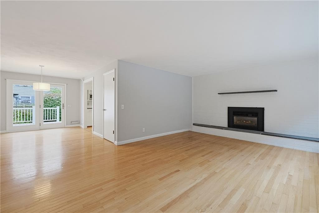 Single Family Residence at 161 Rounds Avenue, East Providence, photo 4 of 44