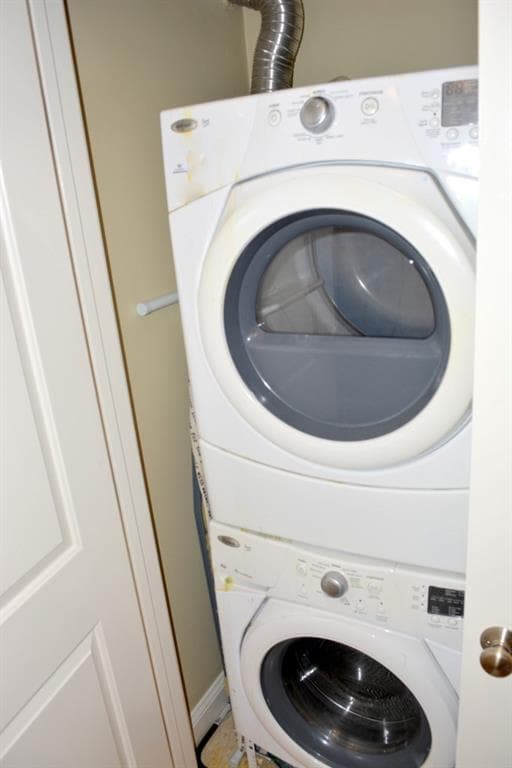Condominium at 231 Douglas Avenue UNIT 10, Providence, photo 17 of 18