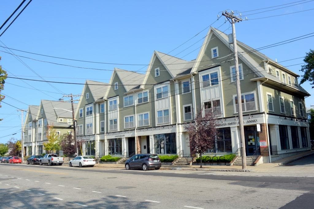 231 Douglas Avenue UNIT 10