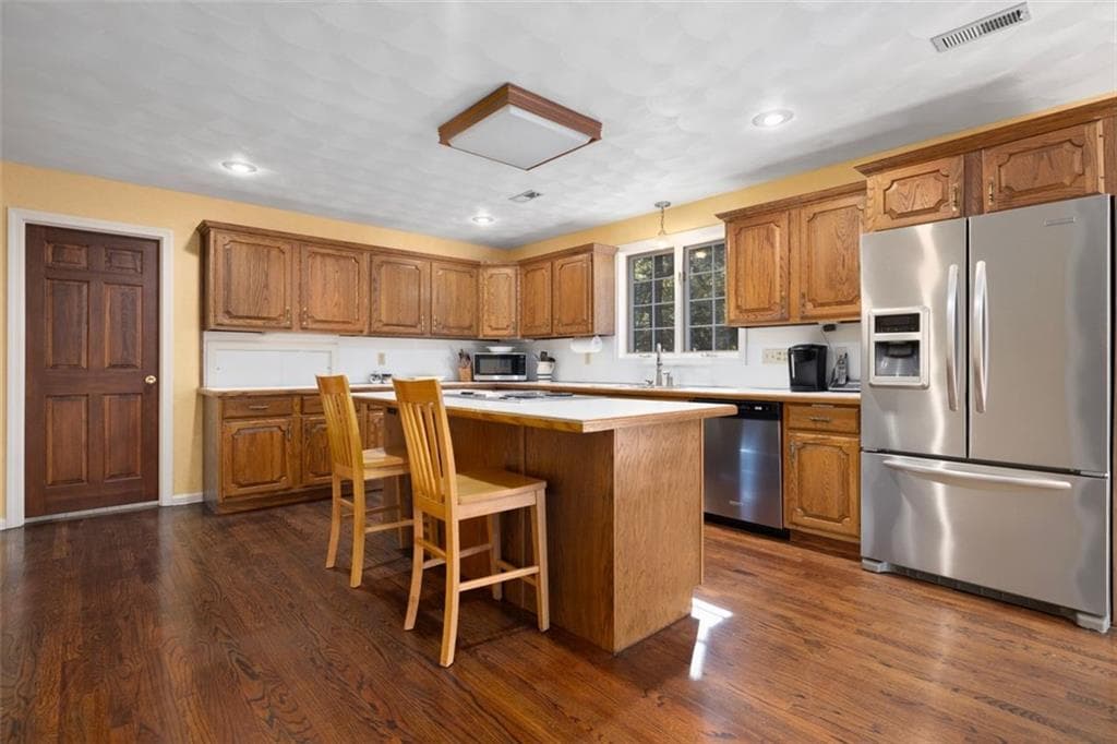 Single Family Residence at 5 Cartier Court, East Greenwich, photo 9 of 44