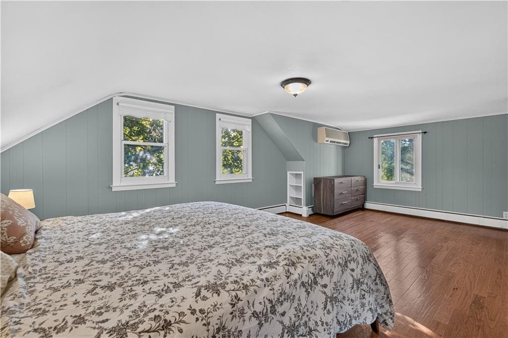 Single Family Residence at 202 Massachusetts Avenue, Warwick, photo 28 of 43