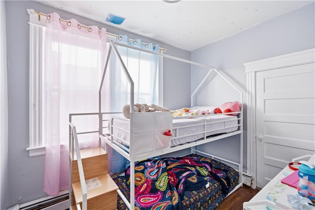 Multi Family at 20 Stanwood Street, Providence, photo 17 of 30