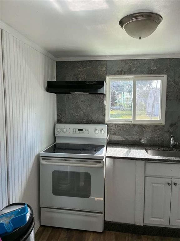 Multi Family at 226 Marshall Avenue, Cumberland, photo 9 of 17