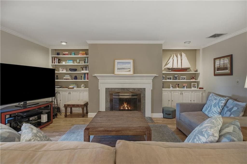 Condominium at 32 Belmont Drive UNIT 4, Portsmouth, photo 5 of 41