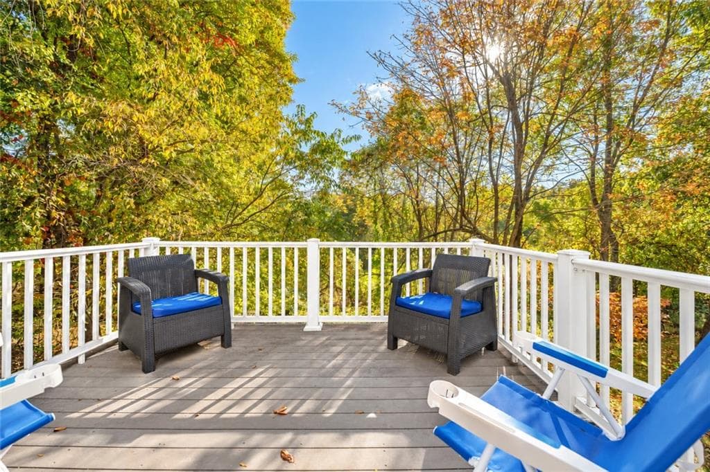 Condominium at 5 A Eagle Run, Warwick, photo 27 of 37