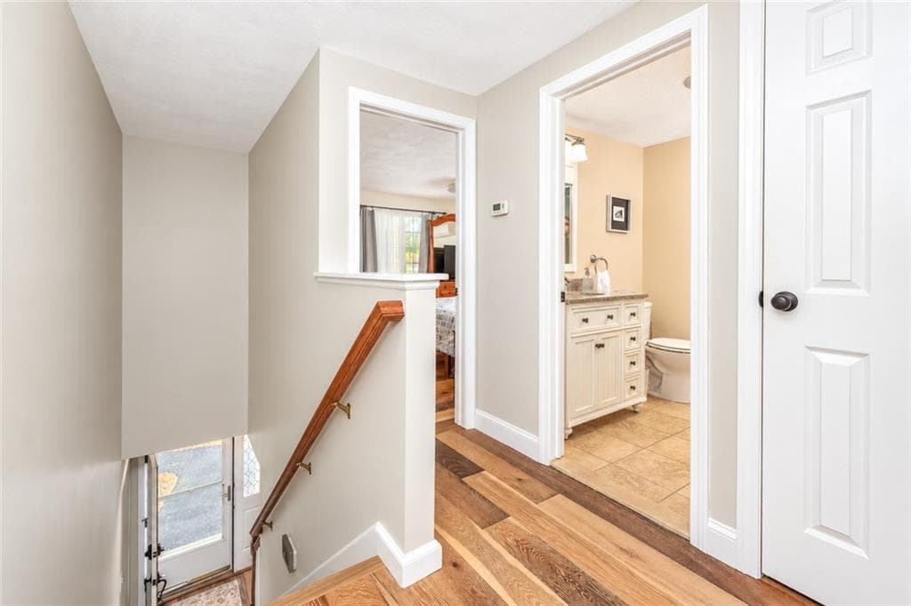 Condominium at 5 A Eagle Run, Warwick, photo 16 of 37