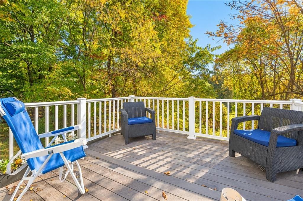Condominium at 5 A Eagle Run, Warwick, photo 28 of 37