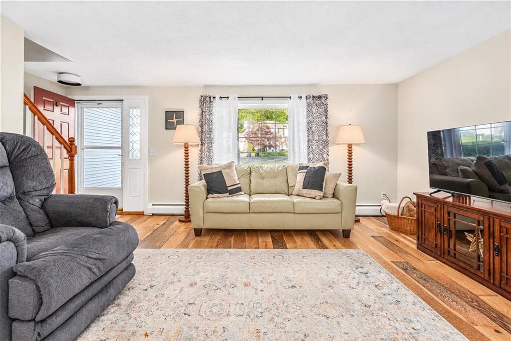 Condominium at 5 A Eagle Run, Warwick, photo 14 of 37