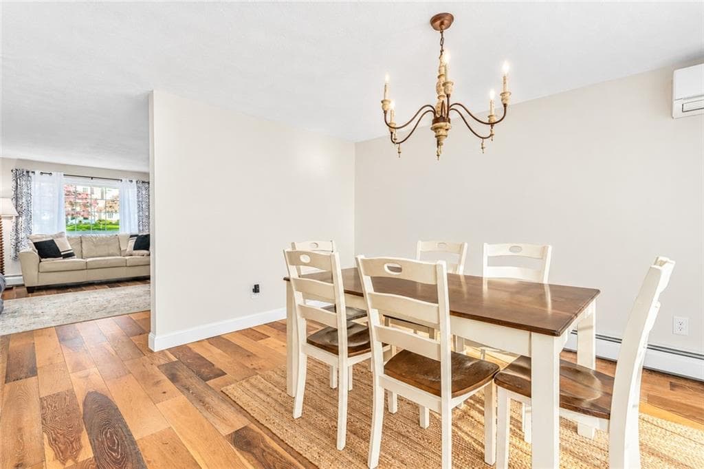 Condominium at 5 A Eagle Run, Warwick, photo 11 of 37