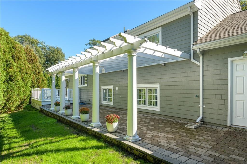 Single Family Residence at 80 Ayrault Street, Newport, photo 45 of 50