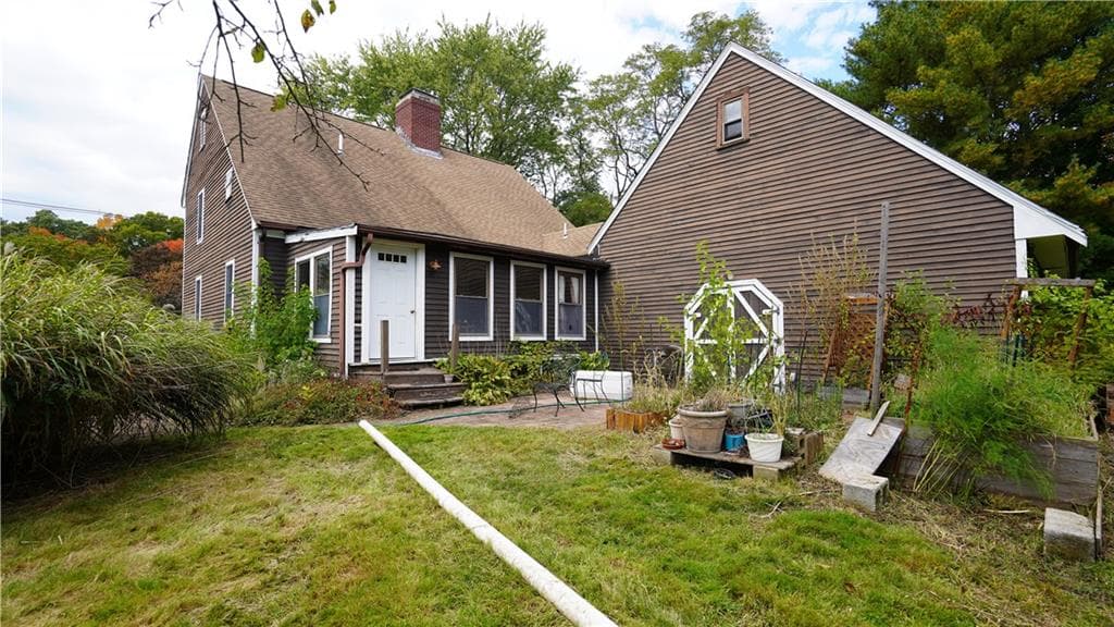 Single Family Residence at 195 Mount Hope Street, North Attleboro, photo 35 of 42