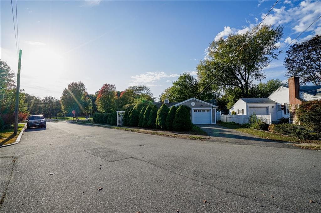 Single Family Residence at 6 Tryon Avenue, East Providence, photo 33 of 35
