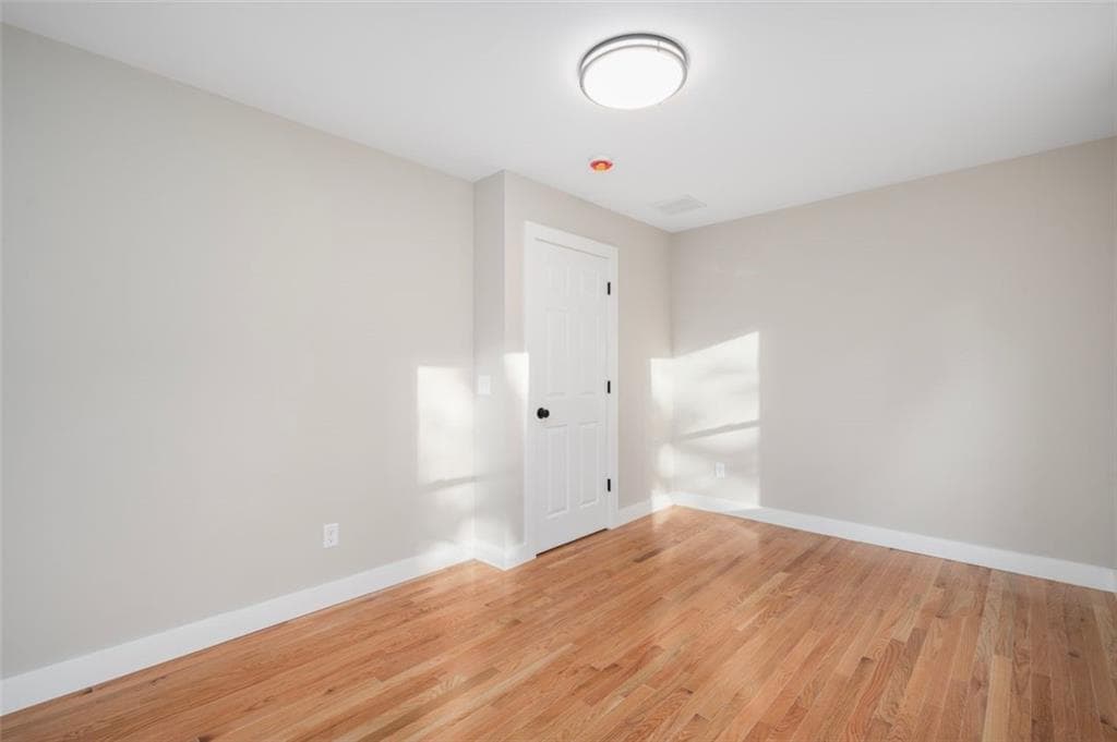 Single Family Residence at 8 North Shore Street, Warwick, photo 24 of 44