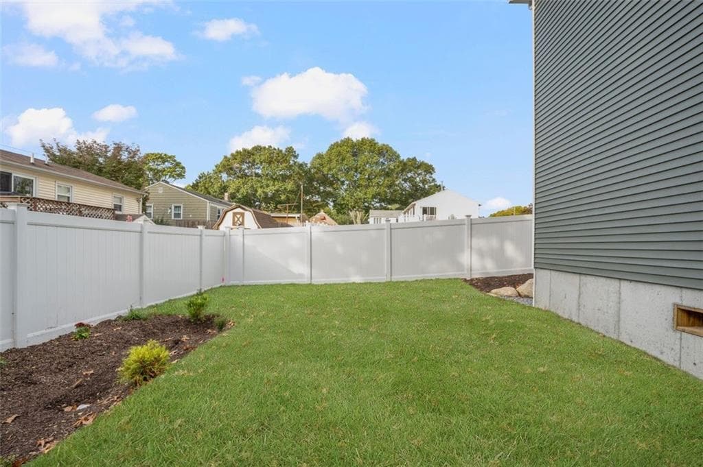 Single Family Residence at 8 North Shore Street, Warwick, photo 10 of 44