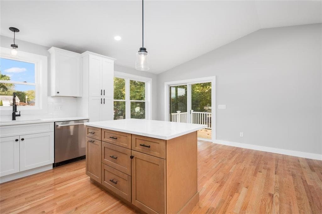 Single Family Residence at 8 North Shore Street, Warwick, photo 14 of 44