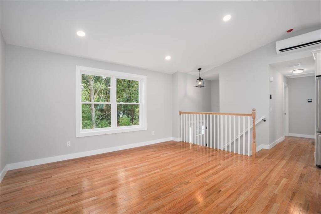 Single Family Residence at 8 North Shore Street, Warwick, photo 18 of 44