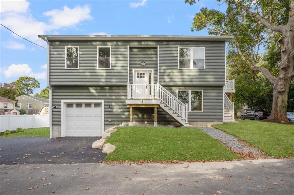 Single Family Residence at 8 North Shore Street, Warwick, photo 4 of 44