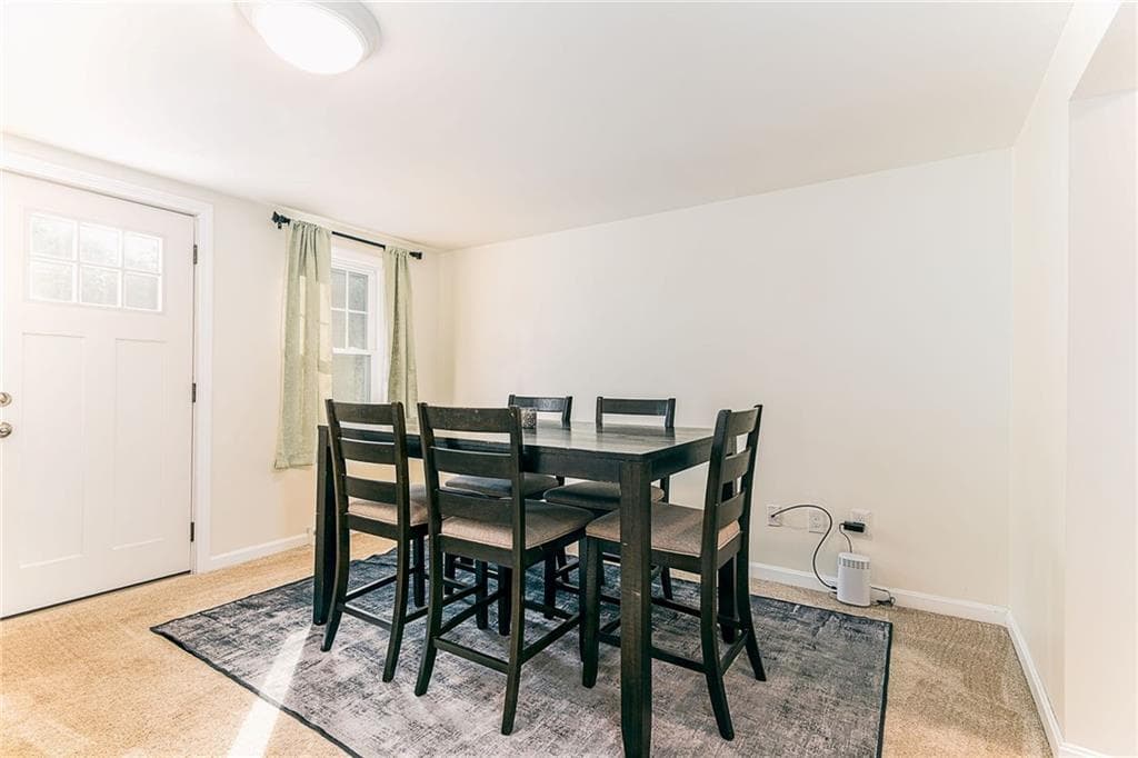 Single Family Residence at 122 Kingstown Road, Richmond, photo 17 of 25