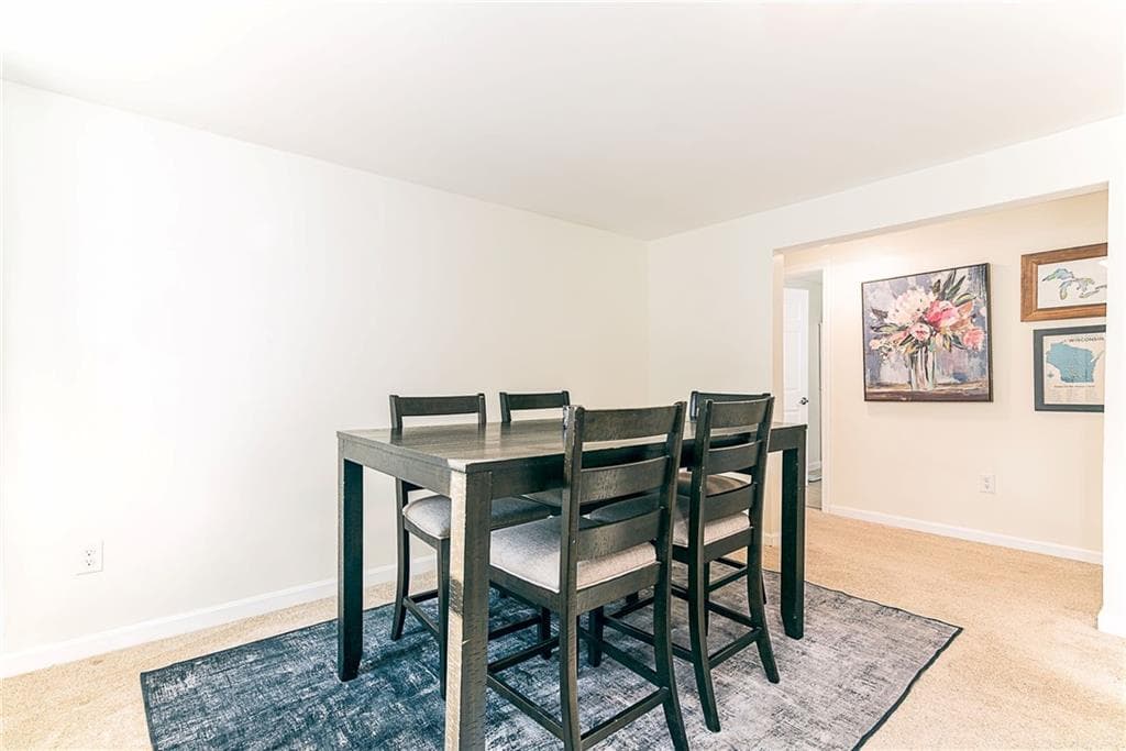 Single Family Residence at 122 Kingstown Road, Richmond, photo 19 of 25